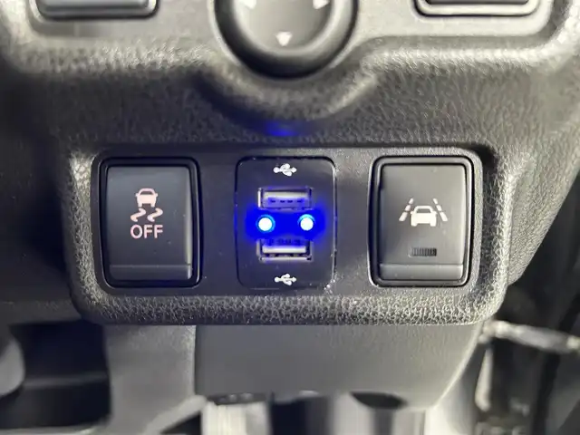 日産 ノート e－パワー メダリスト 佐賀県 2018(平30)年 6.1万km ダークメタルグレー 純正7インチナビ/フルセグTV/DVD/CD/Bluetooth/全方位カメラ/衝突被害軽減システム/レーダークルーズコントロール/レーンアシスト/オートライト/オートマチックハイビーム/LEDヘッドライト/LEDフォグライト/横滑り防止装置/デジタルインナールームミラー/前後ドライブレコーダー/ETC/クリアランスソナー/ハーフレザーシート/ISOFIX対応/純正フロアマット/純正15インチアルミホイール/スマートキー/プッシュスタート/電動格納ミラー