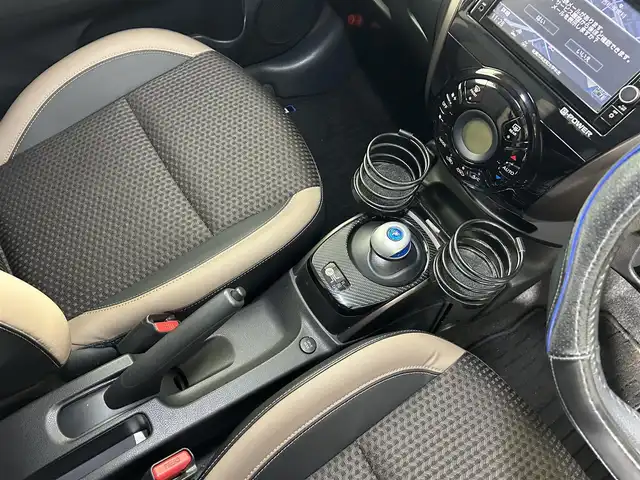 日産 ノート e－パワー メダリスト 佐賀県 2018(平30)年 6.1万km ダークメタルグレー 純正7インチナビ/フルセグTV/DVD/CD/Bluetooth/全方位カメラ/衝突被害軽減システム/レーダークルーズコントロール/レーンアシスト/オートライト/オートマチックハイビーム/LEDヘッドライト/LEDフォグライト/横滑り防止装置/デジタルインナールームミラー/前後ドライブレコーダー/ETC/クリアランスソナー/ハーフレザーシート/ISOFIX対応/純正フロアマット/純正15インチアルミホイール/スマートキー/プッシュスタート/電動格納ミラー