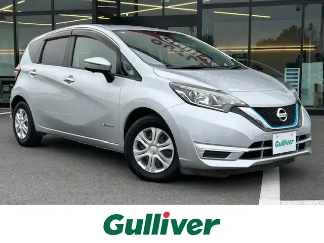 日産 ノート e－パワー X 栃木県 2017(平29)年 3.2万km ブリリアントシルバー エマージェンシーブレーキ/純正メモリナビ/フルセグTV/DVD/Bluetooth/USB/MSV/アラウンドビューモニター/ETC/ドライブレコーダー/インテリジェントルームミラー/スマートキー/プッシュEgスタート/スペアキー/LEDヘッドライト/オートライト/ステアリングリモコン/純正フロアマット/保証書/取説