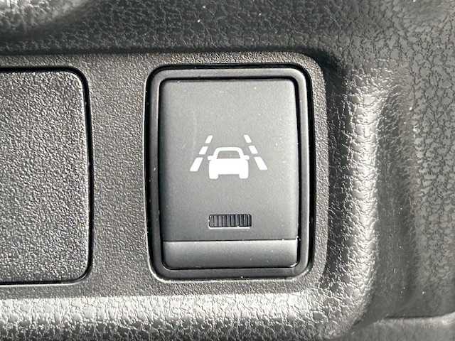 日産 ノート e－パワー X 栃木県 2017(平29)年 3.2万km ブリリアントシルバー エマージェンシーブレーキ/純正メモリナビ/フルセグTV/DVD/Bluetooth/USB/MSV/アラウンドビューモニター/ETC/ドライブレコーダー/インテリジェントルームミラー/スマートキー/プッシュEgスタート/スペアキー/LEDヘッドライト/オートライト/ステアリングリモコン/純正フロアマット/保証書/取説