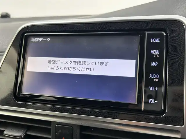 トヨタ シエンタ ハイブリッド ファンベースG グランパー 千葉県 2020(令2)年 8万km グレイッシュブルー 禁煙車/トヨタセーフティセンス/・レーンディパーチャーアラート/・クルーズコントロール/両側電動ドア/フリップダウンモニター/純正メモリナビ/・型番：NSZT-W68T/・CD/DVD/Bluetooth/フルセグTV/・バックカメラ/・ビルトインETC2.0/革巻きステアリング/・ステアリングスイッチ/社外フロアマット/純正ホイールキャップ/オートマチックハイビーム/・LEDヘッドライト