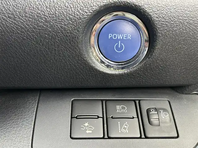 トヨタ シエンタ ハイブリッド ファンベースG グランパー 千葉県 2020(令2)年 8万km グレイッシュブルー 禁煙車/トヨタセーフティセンス/・レーンディパーチャーアラート/・クルーズコントロール/両側電動ドア/フリップダウンモニター/純正メモリナビ/・型番：NSZT-W68T/・CD/DVD/Bluetooth/フルセグTV/・バックカメラ/・ビルトインETC2.0/革巻きステアリング/・ステアリングスイッチ/社外フロアマット/純正ホイールキャップ/オートマチックハイビーム/・LEDヘッドライト