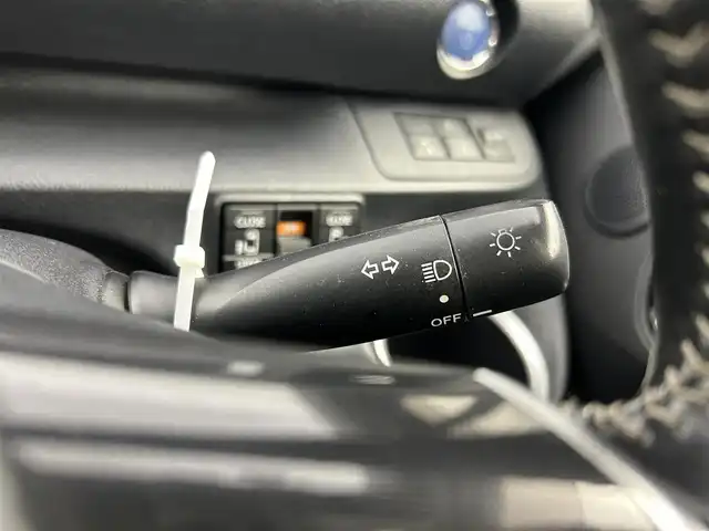 トヨタ シエンタ ハイブリッド ファンベースG グランパー 千葉県 2020(令2)年 8万km グレイッシュブルー 禁煙車/トヨタセーフティセンス/・レーンディパーチャーアラート/・クルーズコントロール/両側電動ドア/フリップダウンモニター/純正メモリナビ/・型番：NSZT-W68T/・CD/DVD/Bluetooth/フルセグTV/・バックカメラ/・ビルトインETC2.0/革巻きステアリング/・ステアリングスイッチ/社外フロアマット/純正ホイールキャップ/オートマチックハイビーム/・LEDヘッドライト