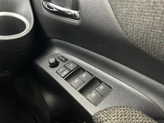 トヨタ シエンタ ハイブリッド ファンベースG グランパー 千葉県 2020(令2)年 8万km グレイッシュブルー 禁煙車/トヨタセーフティセンス/・レーンディパーチャーアラート/・クルーズコントロール/両側電動ドア/フリップダウンモニター/純正メモリナビ/・型番：NSZT-W68T/・CD/DVD/Bluetooth/フルセグTV/・バックカメラ/・ビルトインETC2.0/革巻きステアリング/・ステアリングスイッチ/社外フロアマット/純正ホイールキャップ/オートマチックハイビーム/・LEDヘッドライト