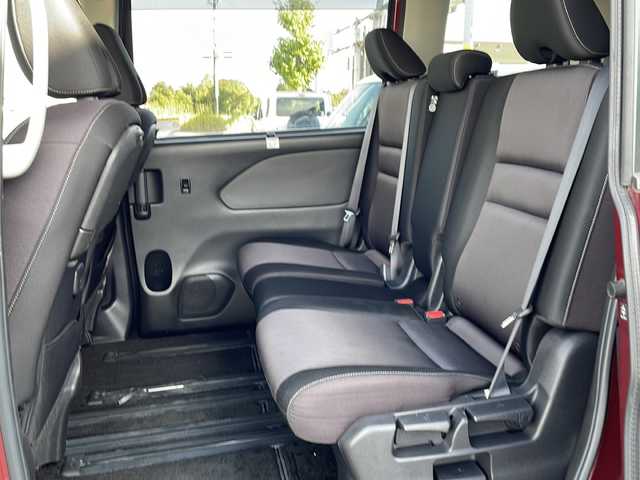 日産 セレナ ハイウェイスター Vセレクション 徳島県 2017(平29)年 4.6万km マルーンレッド 純正9型SDナビ　MM516D-L/（ラジオ/フルセグ/DISC/BT/SD/iPod）/11型フリップダウンモニター/全方位カメラ/プロパイロット/追従式クルーズコントロール/デジタルインナーミラー/駐車支援/両側電動スライドドア/LEDヘッドライト/オートライト/前後コーナーセンサー/標識検知/エマージェンシーブレーキ/純正16インチアルミホイール/アイドリングストップ/スマートキー