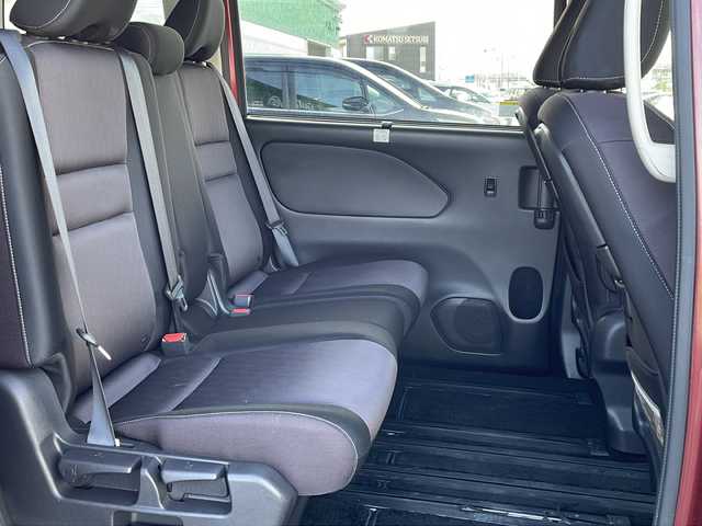 日産 セレナ ハイウェイスター Vセレクション 徳島県 2017(平29)年 4.6万km マルーンレッド 純正9型SDナビ　MM516D-L/（ラジオ/フルセグ/DISC/BT/SD/iPod）/11型フリップダウンモニター/全方位カメラ/プロパイロット/追従式クルーズコントロール/デジタルインナーミラー/駐車支援/両側電動スライドドア/LEDヘッドライト/オートライト/前後コーナーセンサー/標識検知/エマージェンシーブレーキ/純正16インチアルミホイール/アイドリングストップ/スマートキー