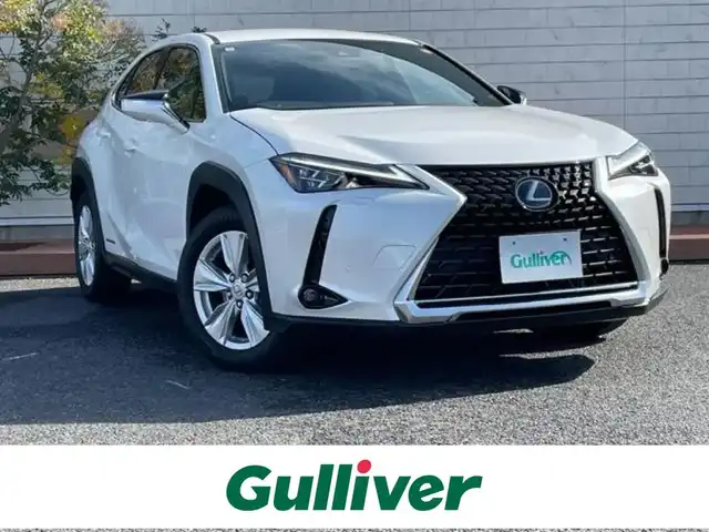 レクサス ＵＸ 250h バージョンC 茨城県 2021(令3)年 1.6万km ソニッククォーツ ワンオーナー/純正ナビ　/-BT/TV/AM/FM/衝突軽減システム　/本革シート　/全方位カメラ　/コーナーセンサー　/ＥＴＣ２．０　/ブラインドスポットモニター　/電動リアゲート　/ＬＥＤヘッドライト　/レーダークルーズコントロール　/ドライブレコーダー前後/D席N席メモリー付きパワーシート/D席N席シートヒーター/ステアリングヒーター/電動格納ミラー/プッシュスタート/置くだけ充電器/純正17インチアルミホイール