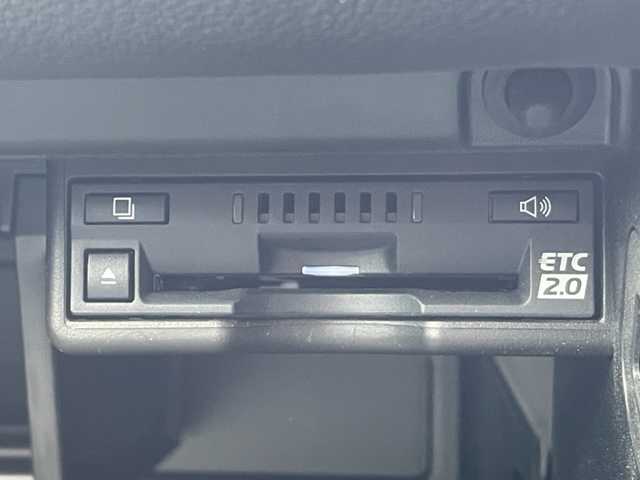 レクサス ＵＸ 250h バージョンC 茨城県 2021(令3)年 1.6万km ソニッククォーツ ワンオーナー/純正ナビ　/-BT/TV/AM/FM/衝突軽減システム　/本革シート　/全方位カメラ　/コーナーセンサー　/ＥＴＣ２．０　/ブラインドスポットモニター　/電動リアゲート　/ＬＥＤヘッドライト　/レーダークルーズコントロール　/ドライブレコーダー前後/D席N席メモリー付きパワーシート/D席N席シートヒーター/ステアリングヒーター/電動格納ミラー/プッシュスタート/置くだけ充電器/純正17インチアルミホイール