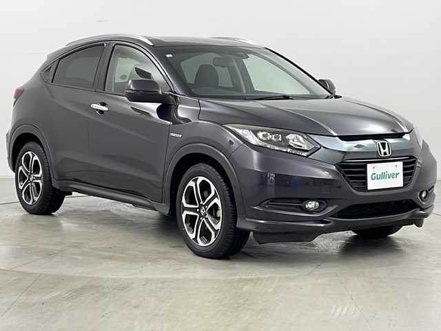 ホンダ ヴェゼル ハイブリッド Z 道央・札幌 2014(平26)年 3.9万km ルーセブラックM ・純正ナビ（TV＆CD＆BT＆USB＆HDMI）/・バックカメラ/・寒冷地仕様/・衝突被害軽減ブレーキ/・横滑り防止/・クルーズコントロール/・パドルシフト/・ハーフレザーシート/・前席シートヒーター/・フロントワイパーデアイサー/・ドアミラーヒーター/・オートライト/・LEDヘッドライト/・ビルトインETC/・スマートキー