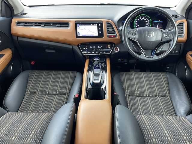 ホンダ ヴェゼル ハイブリッド Z 道央・札幌 2014(平26)年 3.9万km ルーセブラックM ・純正ナビ（TV＆CD＆BT＆USB＆HDMI）/・バックカメラ/・寒冷地仕様/・衝突被害軽減ブレーキ/・横滑り防止/・クルーズコントロール/・パドルシフト/・ハーフレザーシート/・前席シートヒーター/・フロントワイパーデアイサー/・ドアミラーヒーター/・オートライト/・LEDヘッドライト/・ビルトインETC/・スマートキー