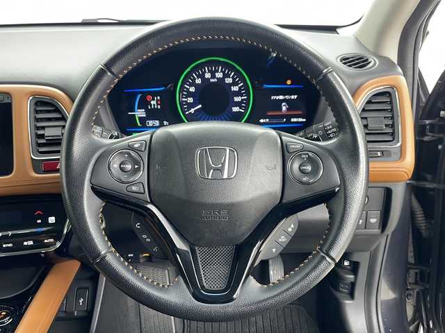 ホンダ ヴェゼル ハイブリッド Z 道央・札幌 2014(平26)年 3.9万km ルーセブラックM ・純正ナビ（TV＆CD＆BT＆USB＆HDMI）/・バックカメラ/・寒冷地仕様/・衝突被害軽減ブレーキ/・横滑り防止/・クルーズコントロール/・パドルシフト/・ハーフレザーシート/・前席シートヒーター/・フロントワイパーデアイサー/・ドアミラーヒーター/・オートライト/・LEDヘッドライト/・ビルトインETC/・スマートキー