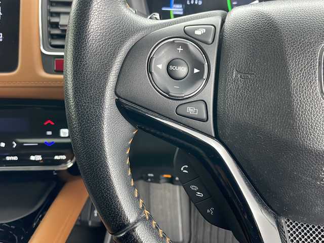 ホンダ ヴェゼル ハイブリッド Z 道央・札幌 2014(平26)年 3.9万km ルーセブラックM ・純正ナビ（TV＆CD＆BT＆USB＆HDMI）/・バックカメラ/・寒冷地仕様/・衝突被害軽減ブレーキ/・横滑り防止/・クルーズコントロール/・パドルシフト/・ハーフレザーシート/・前席シートヒーター/・フロントワイパーデアイサー/・ドアミラーヒーター/・オートライト/・LEDヘッドライト/・ビルトインETC/・スマートキー