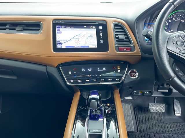 ホンダ ヴェゼル ハイブリッド Z 道央・札幌 2014(平26)年 3.9万km ルーセブラックM ・純正ナビ（TV＆CD＆BT＆USB＆HDMI）/・バックカメラ/・寒冷地仕様/・衝突被害軽減ブレーキ/・横滑り防止/・クルーズコントロール/・パドルシフト/・ハーフレザーシート/・前席シートヒーター/・フロントワイパーデアイサー/・ドアミラーヒーター/・オートライト/・LEDヘッドライト/・ビルトインETC/・スマートキー