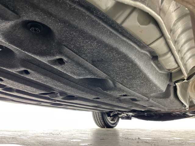 ホンダ ヴェゼル ハイブリッド Z 道央・札幌 2014(平26)年 3.9万km ルーセブラックM ・純正ナビ（TV＆CD＆BT＆USB＆HDMI）/・バックカメラ/・寒冷地仕様/・衝突被害軽減ブレーキ/・横滑り防止/・クルーズコントロール/・パドルシフト/・ハーフレザーシート/・前席シートヒーター/・フロントワイパーデアイサー/・ドアミラーヒーター/・オートライト/・LEDヘッドライト/・ビルトインETC/・スマートキー