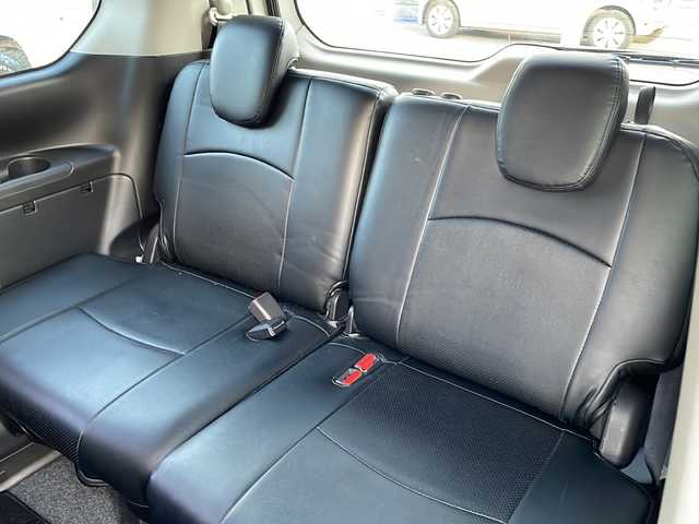 日産 セレナ ハイウェイスター 長野県 2017(平29)年 3.6万km ブリリアントホワイトパール 禁煙車/純正9インチナビ/【MM516D-L】/(CD/DVD/BD/フルセグTV/Bluetooth)/・インテリジェントエマージェンシーブレーキ/・標識検知機能/・車線逸脱警報/・フロント・バックソナー/・ふらつき警報/インテリジェントアラウンドビューモニター/純正フリップダウンモニター/ビルトインETC/ハンズフリー両側電動スライドドア/ドライブレコーダー/革巻きステアリング/クルーズコントロール/ステアリングスイッチ/レザー調シートカバー/オートライト/スマートキー/Pスタート/電動格納ミラー/純正16インチAW/純正フロアマット/ドアバイザー