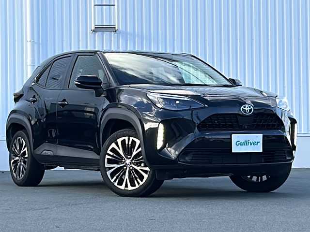 トヨタ ヤリスクロス ハイブリッド Z 三重県 2021(令3)年 4.4万km ブラックマイカ 純正ナビ /全周囲カメラ/ビルトインETC /前席シートヒーター /パワーシート /パワーバックドア /USB給電 /前後ドライブレコーダー/前後コーナーセンサー /スペアキー /ハーフレザーシート /レーダークルーズコントロール /レーンキープアシスト/衝突軽減ブレーキ/革巻きステアリング/ステアリングスイッチ/LEDヘッドライト/オートハイビーム/オートライト/電動格納ミラー/禁煙車