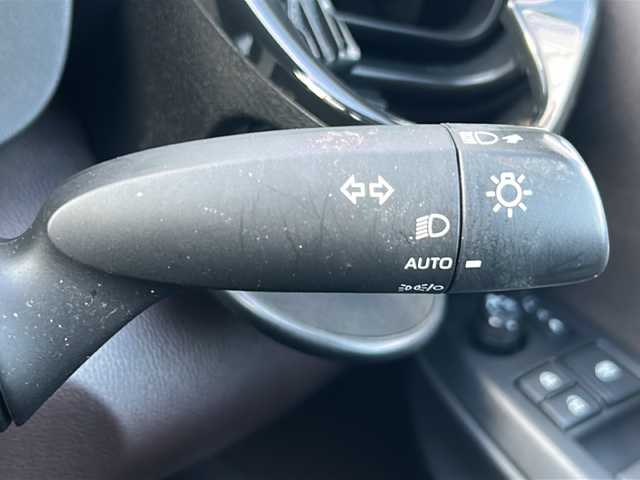 トヨタ ヤリスクロス ハイブリッド Z 三重県 2021(令3)年 4.4万km ブラックマイカ 純正ナビ /全周囲カメラ/ビルトインETC /前席シートヒーター /パワーシート /パワーバックドア /USB給電 /前後ドライブレコーダー/前後コーナーセンサー /スペアキー /ハーフレザーシート /レーダークルーズコントロール /レーンキープアシスト/衝突軽減ブレーキ/革巻きステアリング/ステアリングスイッチ/LEDヘッドライト/オートハイビーム/オートライト/電動格納ミラー/禁煙車