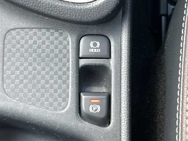 トヨタ ヤリスクロス ハイブリッド Z 三重県 2021(令3)年 4.4万km ブラックマイカ 純正ナビ /全周囲カメラ/ビルトインETC /前席シートヒーター /パワーシート /パワーバックドア /USB給電 /前後ドライブレコーダー/前後コーナーセンサー /スペアキー /ハーフレザーシート /レーダークルーズコントロール /レーンキープアシスト/衝突軽減ブレーキ/革巻きステアリング/ステアリングスイッチ/LEDヘッドライト/オートハイビーム/オートライト/電動格納ミラー/禁煙車