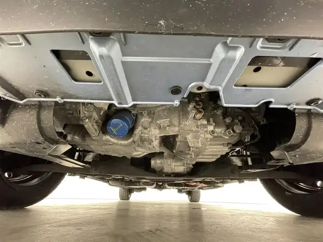 ホンダ フィット e:HEVホーム 福島県 2021(令3)年 5.9万km ライトブルー ホンダセンシング/・衝突軽減ブレーキ/・誤発進抑制機能/・後方誤発進抑制機能/・近距離衝突軽減ブレーキ/・路外逸脱抑制機能/・渋滞追従機能付アダプティブ・クルーズ・コントロール/・車線維持支援システム/・先行車発進お知らせ機能/・標識認識機能/コンフォートビューパッケージ/・親水/ヒーテッドドアミラー/・熱線入りフロントウインドウ/・PTCヒーター /純正ナビゲーション/・型式：VXM-205VFEi/・【TV/Bluetooth/CD/DVD/AM・FM/・バックカメラ/・ETC/前後ドライブレコーダー/プッシュスタート/・スマートキー/・電子パーキング/・オートホールド/革巻きステアリング/・ステアリングスイッチ/LEDヘッドライト/・オートライト/・オートハイビーム/・ヘッドライトリベライザー/純正フロアマット/電動格納ウィンカーミラー/ドアバイザー