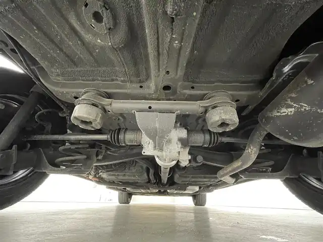 ホンダ フィット e:HEVホーム 福島県 2021(令3)年 5.9万km ライトブルー ホンダセンシング/・衝突軽減ブレーキ/・誤発進抑制機能/・後方誤発進抑制機能/・近距離衝突軽減ブレーキ/・路外逸脱抑制機能/・渋滞追従機能付アダプティブ・クルーズ・コントロール/・車線維持支援システム/・先行車発進お知らせ機能/・標識認識機能/コンフォートビューパッケージ/・親水/ヒーテッドドアミラー/・熱線入りフロントウインドウ/・PTCヒーター /純正ナビゲーション/・型式：VXM-205VFEi/・【TV/Bluetooth/CD/DVD/AM・FM/・バックカメラ/・ETC/前後ドライブレコーダー/プッシュスタート/・スマートキー/・電子パーキング/・オートホールド/革巻きステアリング/・ステアリングスイッチ/LEDヘッドライト/・オートライト/・オートハイビーム/・ヘッドライトリベライザー/純正フロアマット/電動格納ウィンカーミラー/ドアバイザー