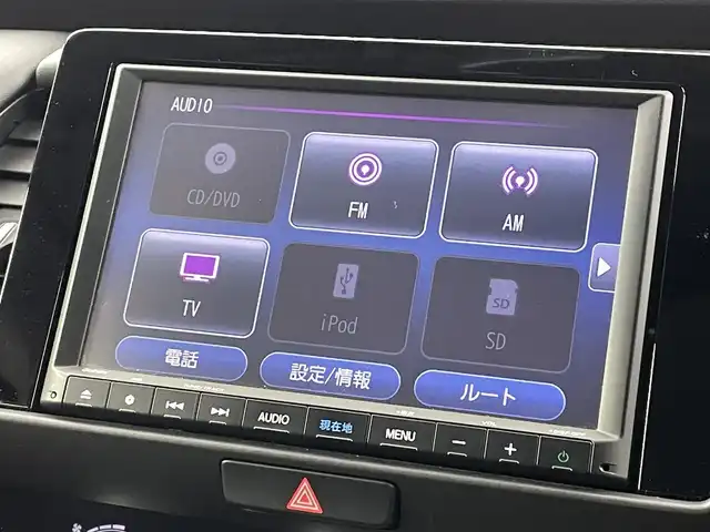 ホンダ フィット e:HEVホーム 福島県 2021(令3)年 5.9万km ライトブルー ホンダセンシング/・衝突軽減ブレーキ/・誤発進抑制機能/・後方誤発進抑制機能/・近距離衝突軽減ブレーキ/・路外逸脱抑制機能/・渋滞追従機能付アダプティブ・クルーズ・コントロール/・車線維持支援システム/・先行車発進お知らせ機能/・標識認識機能/コンフォートビューパッケージ/・親水/ヒーテッドドアミラー/・熱線入りフロントウインドウ/・PTCヒーター /純正ナビゲーション/・型式：VXM-205VFEi/・【TV/Bluetooth/CD/DVD/AM・FM/・バックカメラ/・ETC/前後ドライブレコーダー/プッシュスタート/・スマートキー/・電子パーキング/・オートホールド/革巻きステアリング/・ステアリングスイッチ/LEDヘッドライト/・オートライト/・オートハイビーム/・ヘッドライトリベライザー/純正フロアマット/電動格納ウィンカーミラー/ドアバイザー