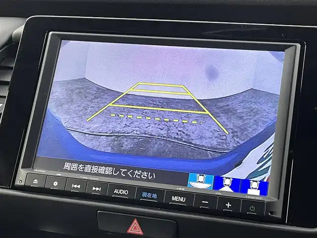 ホンダ フィット e:HEVホーム 福島県 2021(令3)年 5.9万km ライトブルー ホンダセンシング/・衝突軽減ブレーキ/・誤発進抑制機能/・後方誤発進抑制機能/・近距離衝突軽減ブレーキ/・路外逸脱抑制機能/・渋滞追従機能付アダプティブ・クルーズ・コントロール/・車線維持支援システム/・先行車発進お知らせ機能/・標識認識機能/コンフォートビューパッケージ/・親水/ヒーテッドドアミラー/・熱線入りフロントウインドウ/・PTCヒーター /純正ナビゲーション/・型式：VXM-205VFEi/・【TV/Bluetooth/CD/DVD/AM・FM/・バックカメラ/・ETC/前後ドライブレコーダー/プッシュスタート/・スマートキー/・電子パーキング/・オートホールド/革巻きステアリング/・ステアリングスイッチ/LEDヘッドライト/・オートライト/・オートハイビーム/・ヘッドライトリベライザー/純正フロアマット/電動格納ウィンカーミラー/ドアバイザー