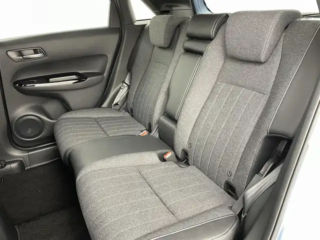 ホンダ フィット e:HEVホーム 福島県 2021(令3)年 5.9万km ライトブルー ホンダセンシング/・衝突軽減ブレーキ/・誤発進抑制機能/・後方誤発進抑制機能/・近距離衝突軽減ブレーキ/・路外逸脱抑制機能/・渋滞追従機能付アダプティブ・クルーズ・コントロール/・車線維持支援システム/・先行車発進お知らせ機能/・標識認識機能/コンフォートビューパッケージ/・親水/ヒーテッドドアミラー/・熱線入りフロントウインドウ/・PTCヒーター /純正ナビゲーション/・型式：VXM-205VFEi/・【TV/Bluetooth/CD/DVD/AM・FM/・バックカメラ/・ETC/前後ドライブレコーダー/プッシュスタート/・スマートキー/・電子パーキング/・オートホールド/革巻きステアリング/・ステアリングスイッチ/LEDヘッドライト/・オートライト/・オートハイビーム/・ヘッドライトリベライザー/純正フロアマット/電動格納ウィンカーミラー/ドアバイザー