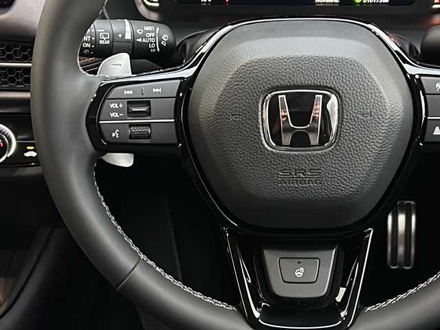 ホンダ ＺＲ－Ｖ ハイブリッド e:HEV Z 山形県 2023(令5)年 1.1万km スーパープラチナグレーメタリック 禁煙車/４WD/ホンダセンシング/クルーズコントロール/ブラインドスポットモニター/横滑り防止装置/レーンキープアシスト/オートマチックハイビーム/全方位カメラ/前後コーナーセンサー/BOSEサウンド/純正ナビ/（Bluetooth/フルセグ/AM/FM/USB)/置くだけ充電/ETC2.0/ステアリングスイッチ/パドルシフト/ステアリングヒーター/本革シート/前席パワーシート/D席シートメモリー/全席シートヒーター/純正フロアマット/無限ドアプロテクター/スマートキー×２/18インチ純正アルミホイール