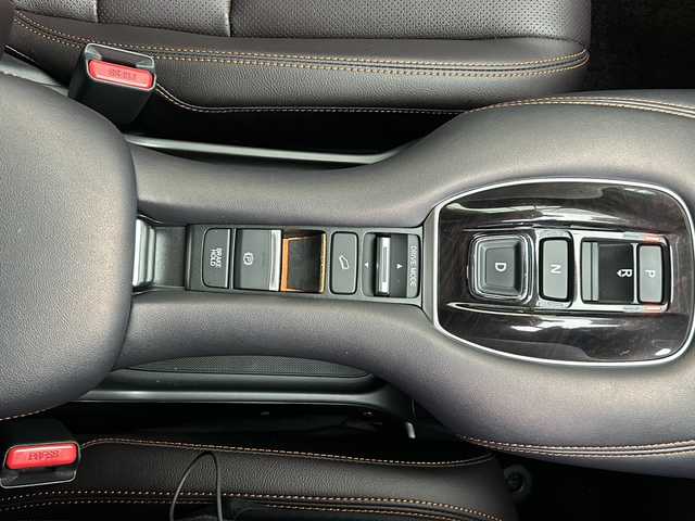 ホンダ ＺＲ－Ｖ ハイブリッド e:HEV Z 山形県 2023(令5)年 1.1万km スーパープラチナグレーメタリック 禁煙車/４WD/ホンダセンシング/クルーズコントロール/ブラインドスポットモニター/横滑り防止装置/レーンキープアシスト/オートマチックハイビーム/全方位カメラ/前後コーナーセンサー/BOSEサウンド/純正ナビ/（Bluetooth/フルセグ/AM/FM/USB)/置くだけ充電/ETC2.0/ステアリングスイッチ/パドルシフト/ステアリングヒーター/本革シート/前席パワーシート/D席シートメモリー/全席シートヒーター/純正フロアマット/無限ドアプロテクター/スマートキー×２/18インチ純正アルミホイール