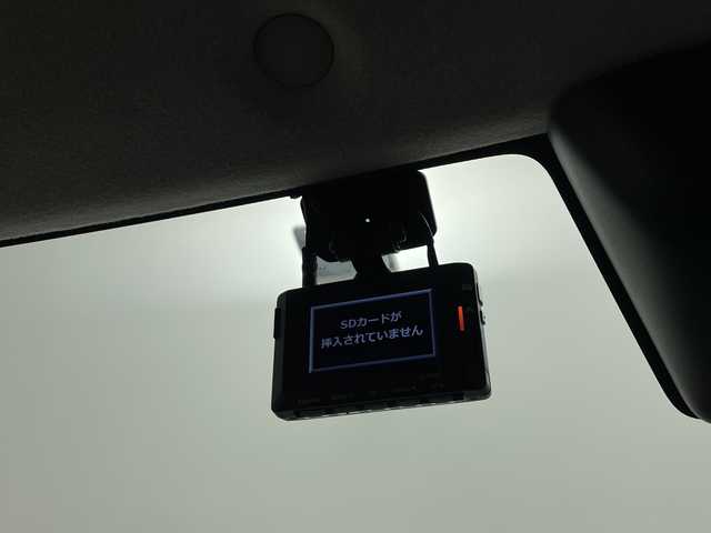 トヨタ ルーミー カスタムG－T 鹿児島県 2021(令3)年 0.3万km ブラックマイカメタリック スマートアシスト/純正SDナビ(BT/AM/FM/フルセグTV)/NSZT-Y68T/両側パワースライドドア/ワンオーナー/レーダークルーズコントロール/バックカメラ/全方位カメラ/前後ドライブレコーダー/前後コーナーセンサー/レーンキープアシスト/オートマチックハイビーム/電動パーキングブレーキ/オートホールド/ビルトインETC/革巻きステアリング/ステアリングスイッチ/純正フロアマット/純正15インチアルミホイール/保証書/取扱説明書