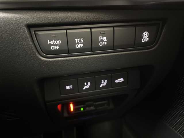 マツダ ＣＸ－６０ XD Lパッケージ 道央・札幌 2023(令5)年 4.5万km ロジウムホワイトプレミアムメタリック ・4WD　/i-ACTIVSENSE/・スマート・ブレーキ・サポート/・レーンキープ・アシスト・システム/・ブラインド・スポット・モニタリング/・純正ナビ　CD/DVD/USB/フルセグ/BT/・全周囲カメラ/・レーダークルーズコントロール/・パワーバックドア /  パドルシフト/・前後ドライブレコーダー/・レザーシート / シートヒーター/・パワーシート / シートポジションメモリー/・ステアリングスイッチ/ヒーター/・ビルトインETC/・レーンキープアシスト/・電動格納ミラー/・ヒルディセントコントロール