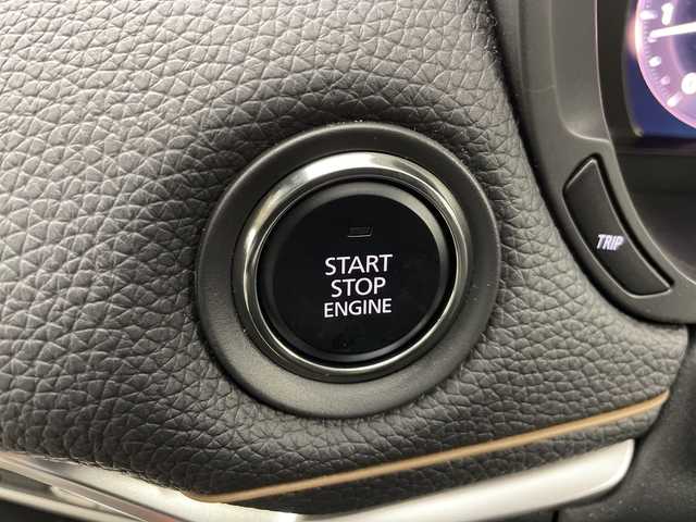 マツダ ＣＸ－６０ XD Lパッケージ 道央・札幌 2023(令5)年 4.5万km ロジウムホワイトプレミアムメタリック ・4WD　/i-ACTIVSENSE/・スマート・ブレーキ・サポート/・レーンキープ・アシスト・システム/・ブラインド・スポット・モニタリング/・純正ナビ　CD/DVD/USB/フルセグ/BT/・全周囲カメラ/・レーダークルーズコントロール/・パワーバックドア /  パドルシフト/・前後ドライブレコーダー/・レザーシート / シートヒーター/・パワーシート / シートポジションメモリー/・ステアリングスイッチ/ヒーター/・ビルトインETC/・レーンキープアシスト/・電動格納ミラー/・ヒルディセントコントロール