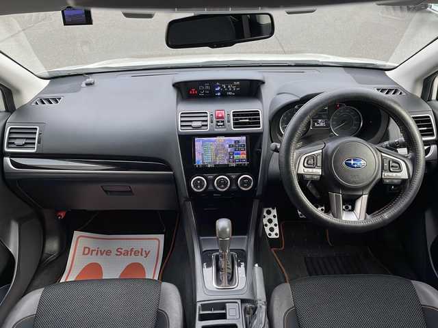 スバル インプレッサ ＸＶ 2．0i－L アイサイト 道東・釧路十勝 2016(平28)年 8.3万km クリスタルホワイトP 4WD/純正ナビ/・フルセグ/BT/CD/DVD/ラジオ/バックカメラ/ドライブレコーダー/アイサイトversion3/アダプティブクルーズコントロール/レーンキープアシスト/ブラインドスポットモニター/パドルシフト/フロントパワーシート/プッシュスタート/スマートキー/ステアリングスイッチ/ETC/フロアマット/ドアバイザー