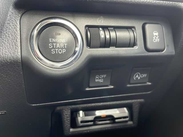 スバル インプレッサ ＸＶ 2．0i－L アイサイト 道東・釧路十勝 2016(平28)年 8.3万km クリスタルホワイトP 4WD/純正ナビ/・フルセグ/BT/CD/DVD/ラジオ/バックカメラ/ドライブレコーダー/アイサイトversion3/アダプティブクルーズコントロール/レーンキープアシスト/ブラインドスポットモニター/パドルシフト/フロントパワーシート/プッシュスタート/スマートキー/ステアリングスイッチ/ETC/フロアマット/ドアバイザー