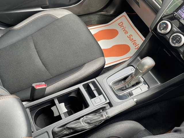 スバル インプレッサ ＸＶ 2．0i－L アイサイト 道東・釧路十勝 2016(平28)年 8.3万km クリスタルホワイトP 4WD/純正ナビ/・フルセグ/BT/CD/DVD/ラジオ/バックカメラ/ドライブレコーダー/アイサイトversion3/アダプティブクルーズコントロール/レーンキープアシスト/ブラインドスポットモニター/パドルシフト/フロントパワーシート/プッシュスタート/スマートキー/ステアリングスイッチ/ETC/フロアマット/ドアバイザー