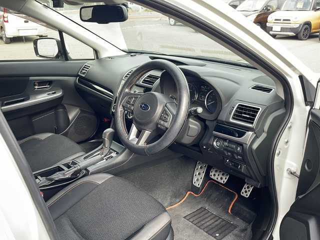 スバル インプレッサ ＸＶ 2．0i－L アイサイト 道東・釧路十勝 2016(平28)年 8.3万km クリスタルホワイトP 4WD/純正ナビ/・フルセグ/BT/CD/DVD/ラジオ/バックカメラ/ドライブレコーダー/アイサイトversion3/アダプティブクルーズコントロール/レーンキープアシスト/ブラインドスポットモニター/パドルシフト/フロントパワーシート/プッシュスタート/スマートキー/ステアリングスイッチ/ETC/フロアマット/ドアバイザー