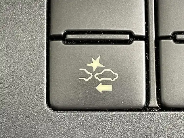 トヨタ シエンタ G クエロ 群馬県 2018(平30)年 6.1万km クールボルドーガラスフレーク 衝突被害軽減ブレーキ　純正７インチナビ　バックカメラ　両側パワースライドドア　ＬＥＤライト　ＡＨＢ　ハーフレザーシート　ステアリングリモコン　レーンディパーチャーアラート　スマートキー　ＥＴＣ　禁煙車