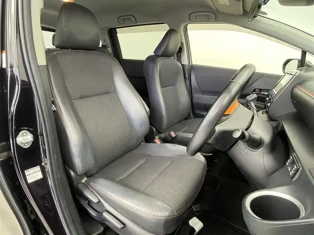 トヨタ シエンタ G クエロ 群馬県 2018(平30)年 6.1万km クールボルドーガラスフレーク 衝突被害軽減ブレーキ　純正７インチナビ　バックカメラ　両側パワースライドドア　ＬＥＤライト　ＡＨＢ　ハーフレザーシート　ステアリングリモコン　レーンディパーチャーアラート　スマートキー　ＥＴＣ　禁煙車