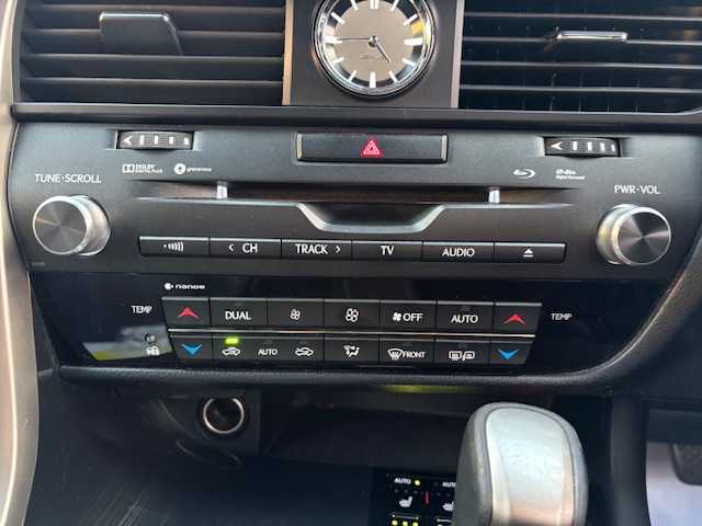 レクサス ＲＸ 450h ブラックシークエンス 大阪府 2019(平31)年 3.9万km グラファイトブラックガラスフレーク 純正１２．３型ナビ　/バック／サイドカメラ　/フルセグ/ＢＳＭ　/レクサスセーフティシステム＋　/黒革シート　/三眼ＬＥＤヘッドライト　/ルーフレール　/電動リアゲート　/パワーシート　/シートヒーター/シートエアコン/ＥＴＣ２．０　/純正20インチアルミホイール/スマートキー　/カードキー