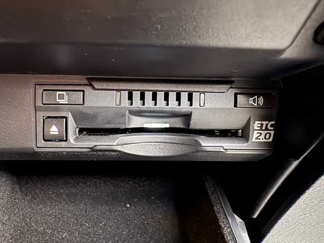 レクサス ＲＸ 450h ブラックシークエンス 大阪府 2019(平31)年 3.9万km グラファイトブラックガラスフレーク 純正１２．３型ナビ　/バック／サイドカメラ　/フルセグ/ＢＳＭ　/レクサスセーフティシステム＋　/黒革シート　/三眼ＬＥＤヘッドライト　/ルーフレール　/電動リアゲート　/パワーシート　/シートヒーター/シートエアコン/ＥＴＣ２．０　/純正20インチアルミホイール/スマートキー　/カードキー