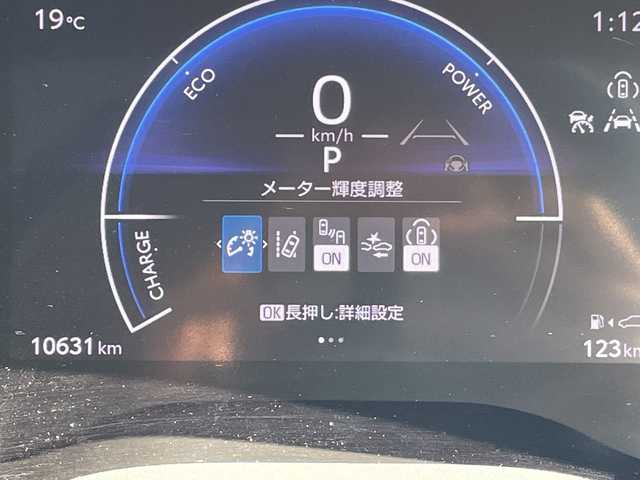 トヨタ シエンタ ハイブリッド Z 愛知県 2022(令4)年 1.1万km アーバンカーキ トヨタセーフティセンス/純正8型ディスプレイオーディオ　ナビ機能なし/全方位カメラ/両側パワースライドドア/レーダークルーズコントロール/バックカメラ/コーナーセンサー/ブラインドスポットモニター/LEDヘッドライト/オートマチックハイビーム/ETC/ドライブレコーダー/衝突軽減システム/Bluetooth/ステアリングスイッチ/スマートキー/プッシュスタート