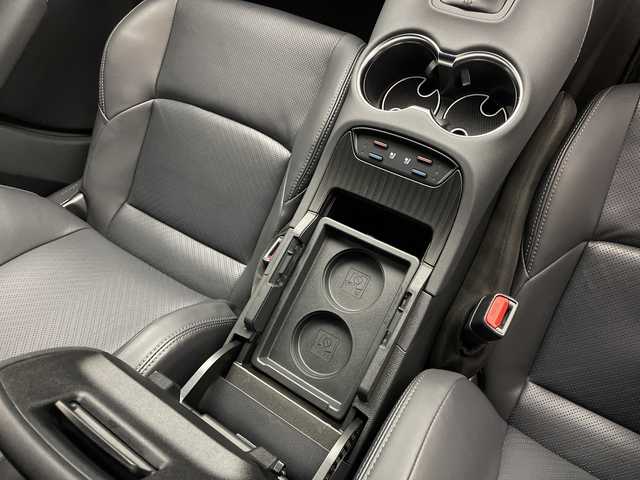 トヨタ ハリアー Z レザーパッケージ 鹿児島県 2024(令6)年 2.1万km プレシャスブラックパール トヨタセーフティセンス/JBLサウンドシステム/12.3インチメーカー純正ナビ/Bluetooth/フルセグテレビ/サンルーフ/全方位カメラ/電動リアゲート/前後ドラレコ/純正フロアマット/前席パワーシート/前席シートベンチレーション/前席シートヒーター/レーダークルーズコントロール/電動パーキングブレーキ/オートホールド