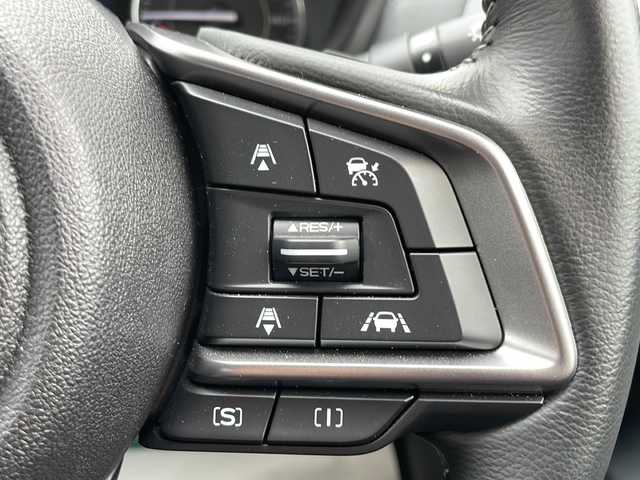 スバル インプレッサ スポーツ 2．0i－Lアイサイト 山形県 2018(平30)年 1.3万km クリスタルブラックシリカ 禁煙車/ワンオーナー/アイサイトver3/・プリクラッシュブレーキ（自動ブレーキ）/・レーンキープアシスト/・全車速追従機能付クルーズコントロール/・AT誤発進抑制制御/・後退時ブレーキアシスト/STiリップスポイラー/パドルシフト/ステアリング連動ヘッドランプ/社外ナビ(CD.DVD.BT)/フルセグ/電動パーキングブレーキ/オートホールド/LEDヘッドライト/プッシュスタート/スマートキー