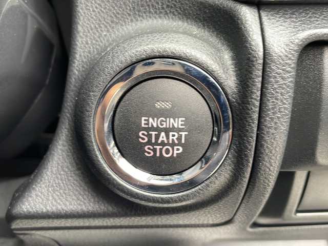 スバル インプレッサ スポーツ 2．0i－Lアイサイト 山形県 2018(平30)年 1.3万km クリスタルブラックシリカ 禁煙車/ワンオーナー/アイサイトver3/・プリクラッシュブレーキ（自動ブレーキ）/・レーンキープアシスト/・全車速追従機能付クルーズコントロール/・AT誤発進抑制制御/・後退時ブレーキアシスト/STiリップスポイラー/パドルシフト/ステアリング連動ヘッドランプ/社外ナビ(CD.DVD.BT)/フルセグ/電動パーキングブレーキ/オートホールド/LEDヘッドライト/プッシュスタート/スマートキー