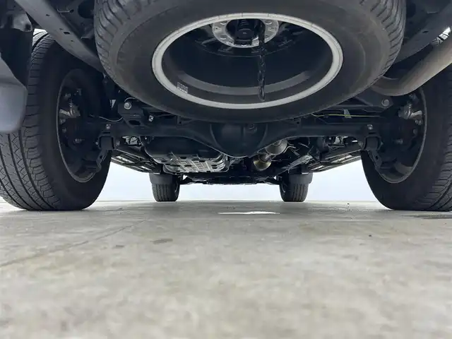 トヨタ ランドクルーザー プラド TX Lパッケージ マットブラED 千葉県 2023(令5)年 3.3万km ホワイトパールクリスタルシャイン 禁煙車/4WD/ディーゼル/サンルーフ　/トヨタセーフティーセンス/・プリクラッシュセーフティ/・レーンディパーチャーアラート/・レーダークルーズコントロール/・オートマチックハイビーム/・ロードサインアシスト/純正９型ディスプレイオーディオ/CD/フルセグTVBluetooth/フルセグTV/全周囲カメラ/ブラインドスポットモニター/パワーシート/前席シートヒーター/ベンチレーション/ビルトインETC/デジタルインナーミラー/純正１８インチアルミホイール/純正フロアマット/スマートキー/プッシュスタート