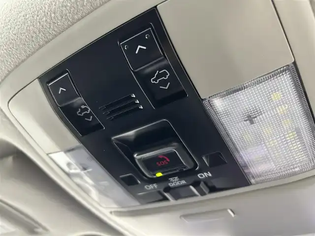 トヨタ ランドクルーザー プラド TX Lパッケージ マットブラED 千葉県 2023(令5)年 3.3万km ホワイトパールクリスタルシャイン 禁煙車/4WD/ディーゼル/サンルーフ　/トヨタセーフティーセンス/・プリクラッシュセーフティ/・レーンディパーチャーアラート/・レーダークルーズコントロール/・オートマチックハイビーム/・ロードサインアシスト/純正９型ディスプレイオーディオ/CD/フルセグTVBluetooth/フルセグTV/全周囲カメラ/ブラインドスポットモニター/パワーシート/前席シートヒーター/ベンチレーション/ビルトインETC/デジタルインナーミラー/純正１８インチアルミホイール/純正フロアマット/スマートキー/プッシュスタート