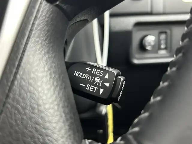 トヨタ ランドクルーザー プラド TX Lパッケージ マットブラED 千葉県 2023(令5)年 3.3万km ホワイトパールクリスタルシャイン 禁煙車/4WD/ディーゼル/サンルーフ　/トヨタセーフティーセンス/・プリクラッシュセーフティ/・レーンディパーチャーアラート/・レーダークルーズコントロール/・オートマチックハイビーム/・ロードサインアシスト/純正９型ディスプレイオーディオ/CD/フルセグTVBluetooth/フルセグTV/全周囲カメラ/ブラインドスポットモニター/パワーシート/前席シートヒーター/ベンチレーション/ビルトインETC/デジタルインナーミラー/純正１８インチアルミホイール/純正フロアマット/スマートキー/プッシュスタート