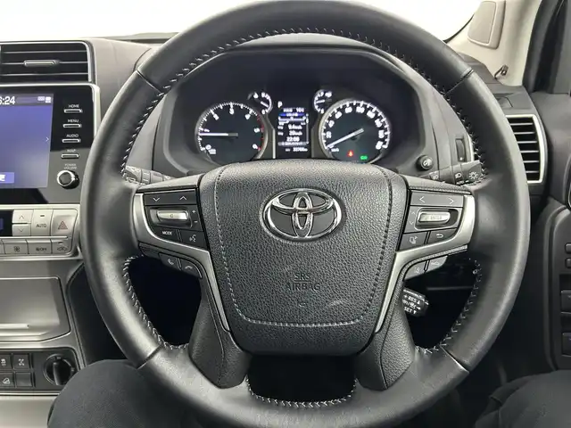 トヨタ ランドクルーザー プラド TX Lパッケージ マットブラED 千葉県 2023(令5)年 3.3万km ホワイトパールクリスタルシャイン 禁煙車/4WD/ディーゼル/サンルーフ　/トヨタセーフティーセンス/・プリクラッシュセーフティ/・レーンディパーチャーアラート/・レーダークルーズコントロール/・オートマチックハイビーム/・ロードサインアシスト/純正９型ディスプレイオーディオ/CD/フルセグTVBluetooth/フルセグTV/全周囲カメラ/ブラインドスポットモニター/パワーシート/前席シートヒーター/ベンチレーション/ビルトインETC/デジタルインナーミラー/純正１８インチアルミホイール/純正フロアマット/スマートキー/プッシュスタート