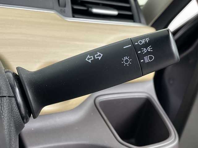 ホンダ フリード G ホンダセンシング 埼玉県 2019(令1)年 4.4万km モダンスティールM 社外ナビ　/バックカメラ/ビルトインＥＴＣ　/ドライブレコーダー/両側パワースライドドア　/レーダークルーズコントロール　/衝突軽減ブレーキ　/レーンキープアシスト　　/純正フロアマット　/プッシュスタート/スマートキー