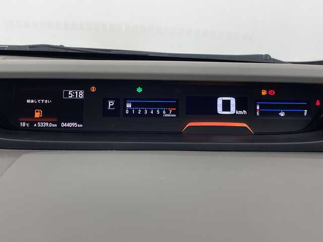 ホンダ フリード G ホンダセンシング 埼玉県 2019(令1)年 4.4万km モダンスティールM 社外ナビ　/バックカメラ/ビルトインＥＴＣ　/ドライブレコーダー/両側パワースライドドア　/レーダークルーズコントロール　/衝突軽減ブレーキ　/レーンキープアシスト　　/純正フロアマット　/プッシュスタート/スマートキー